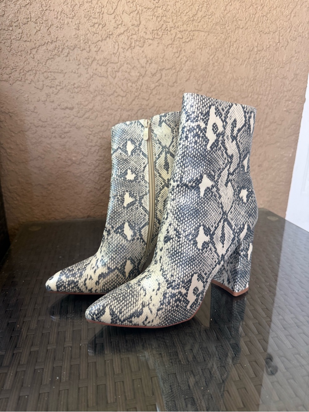 Pretty little thing Snake-Print Pointed Toe Ankle Boots in Black & Cream